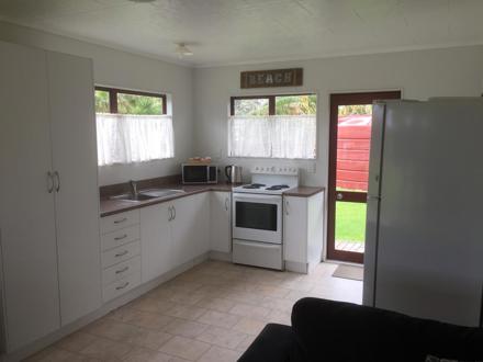 1 Bedroom Park Motel kitchen at Ahipara TOP 10 Holiday Park