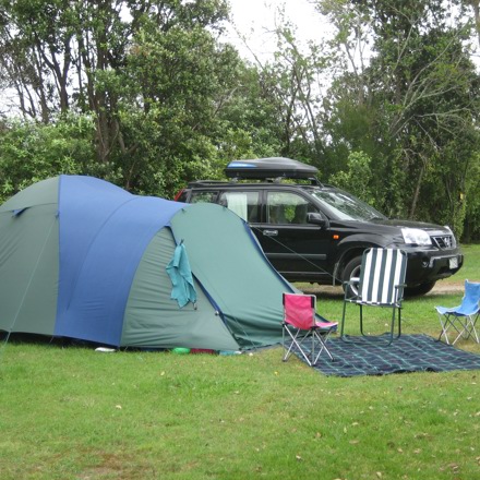 Pohara Beach TOP 10 Holiday Park tent camping