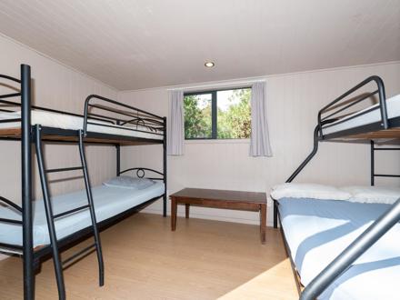 Bunk room at Ahipara TOP 10 Holiday Park