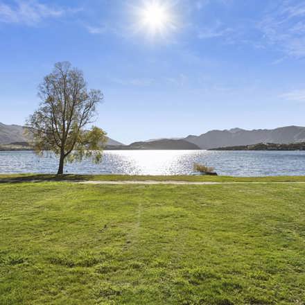 Hampshire Holiday Parks - Glendhu Bay Waterfront Powered Site