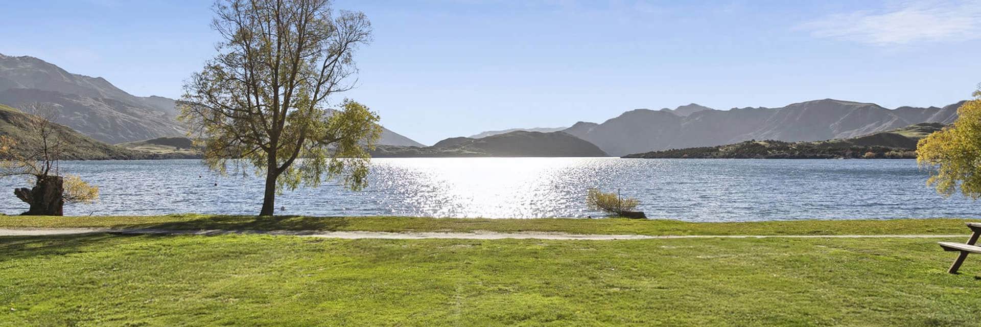 Hampshire Holiday Parks - Glendhu Bay Waterfront Powered Site