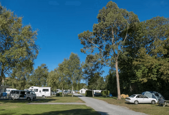 Parking caravans, campervans and motorhomes in Oamaru