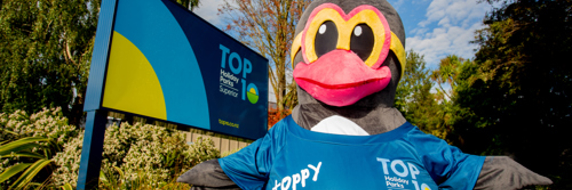 Toppy by Entry Sign