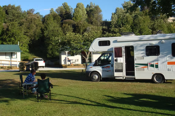 Parking Caravans, Campervans And Motorhomes In Waitomo