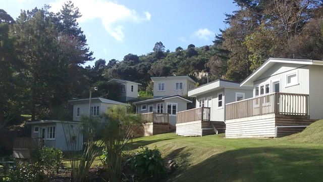 Standard Cabins at Hihi Beach TOP 10 Holiday Park