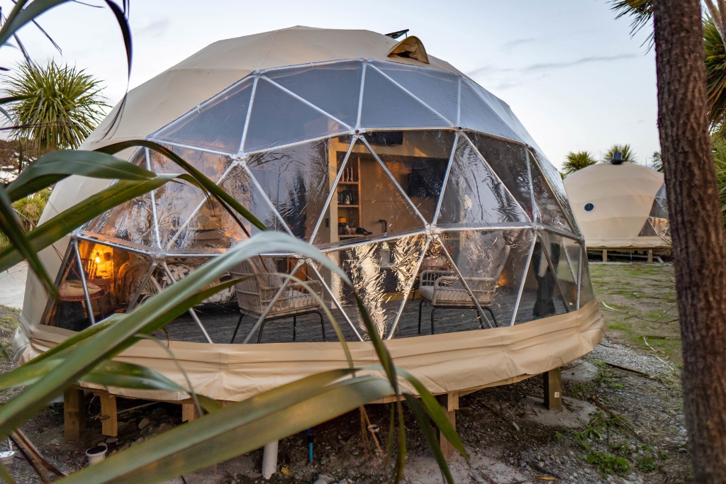 Ross Beach TOP 10 Holiday Park Geodesic Glamping Domes