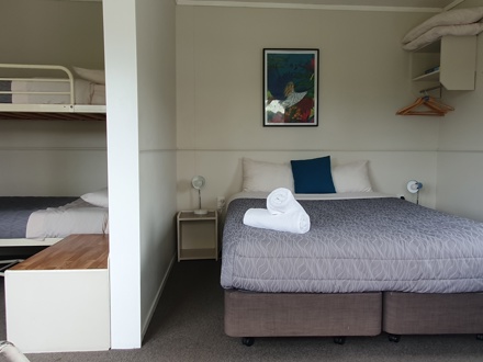 Ensuite Studio Unit Bunk beds and Queen Bed Timaru Top10 Holiday Park