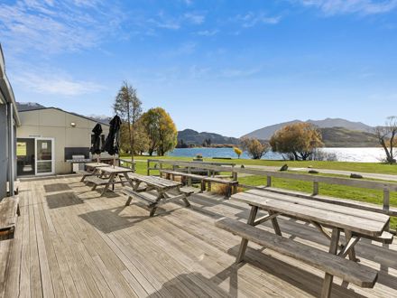 Hampshire Holiday Parks - Glendhu Bay Lodge Room 4