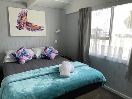 Motutere Bay TOP 10 Self Contained Unit Bedroom