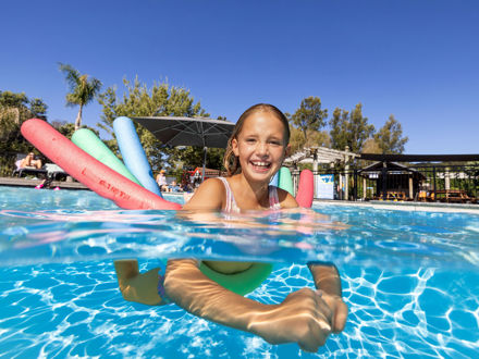 Hot Water Beach TOP 10 swimming pool