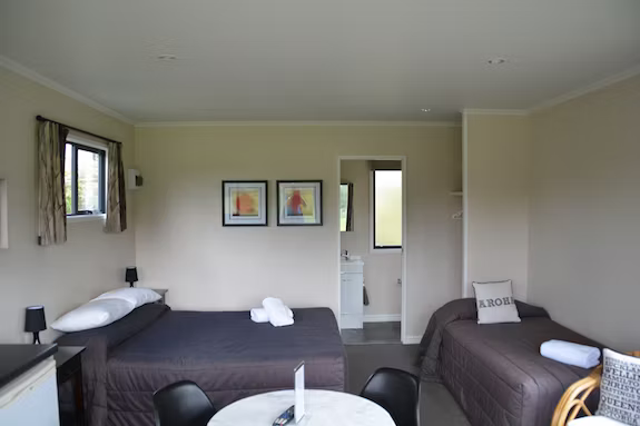 Motel Rooms And Cabins In Waitomo