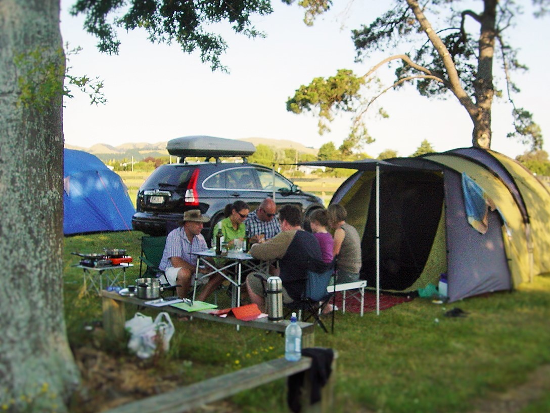 Martinborough TOP 10 Holiday Park tent camping