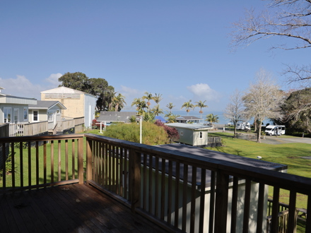 Accommodation at Hihi Beach TOP 10 Holiday Park