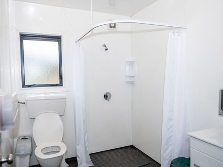 Franz Josef TOP 10 Holiday Park Standard Cabin Accessible Bathroom 