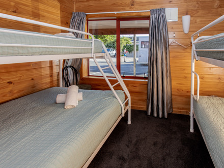 bunk beds in one bedroom motels