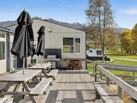 Hampshire Holiday Parks - Glendhu Bay Lodge Room 3