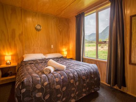 Bedroom in Motel at Fox Glacier TOP 10