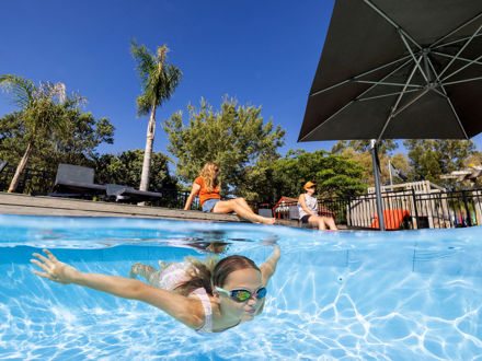 Hot Water Beach TOP 10 swimming pool